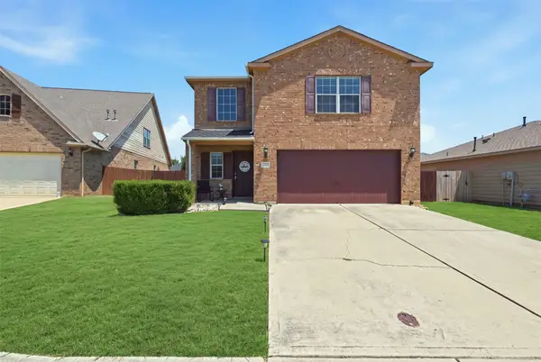 612 Lazy Crest Drive, Fort Worth, TX 76140
