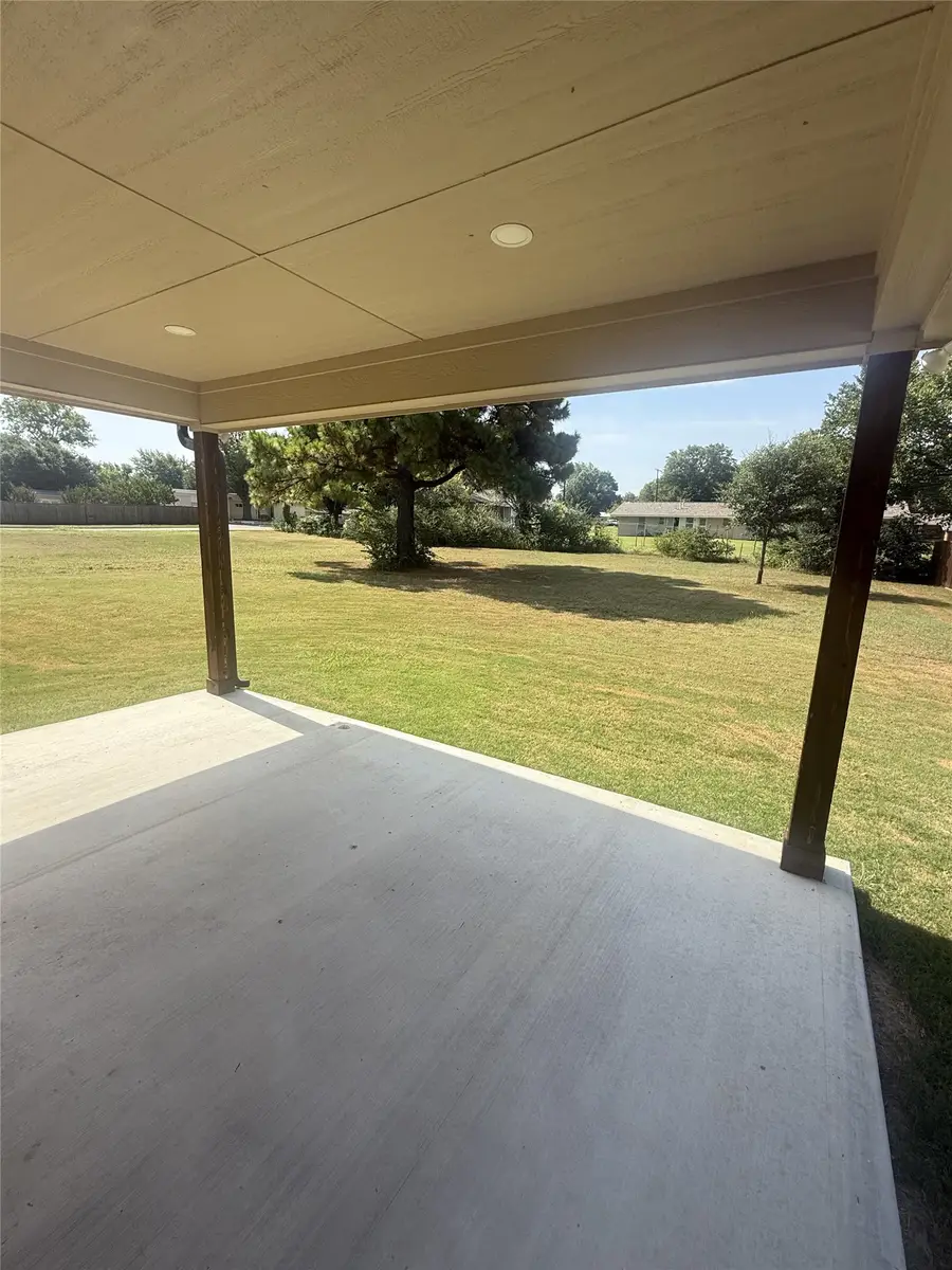 204 Ella Street, Whitesboro, TX 76273 - #2