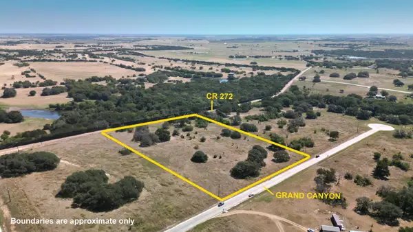 461 Grand Canyon Drive, Oglesby, TX 76561