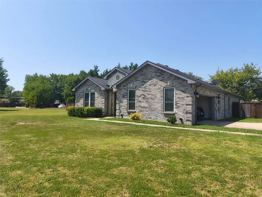 3027 Ames Road, Lancaster, TX 75134 - #2