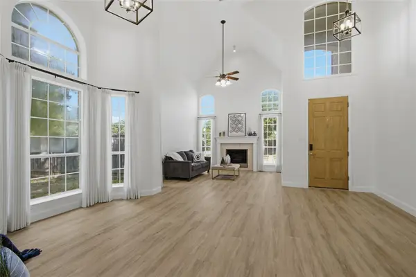2815 Bur Oak Drive, Flower Mound, TX 75028