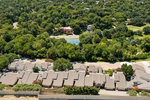 2143 Kessler Court #38, Dallas, TX 75208
