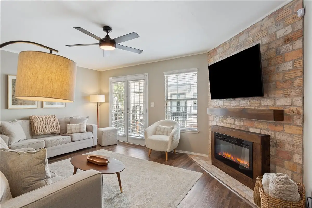 600 Bagby Avenue #5C, Waco, TX 76706 - #1