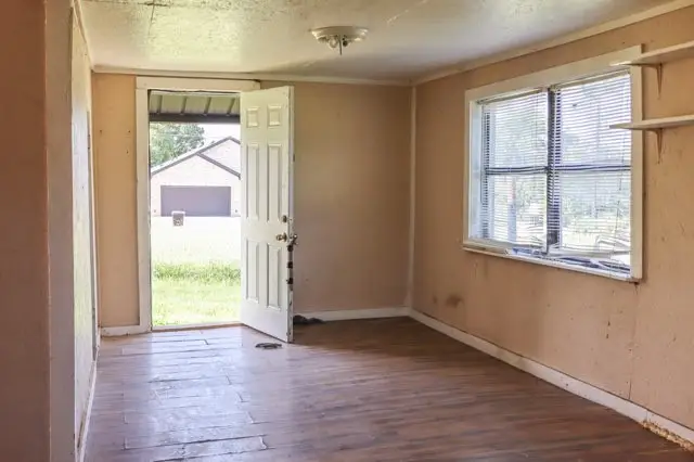 1821 Johnson, Greenville, TX 75401 - #3