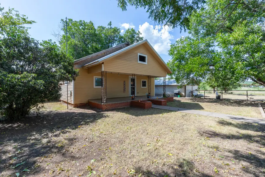 832 Peyton Street, Baird, TX 79504 - #3