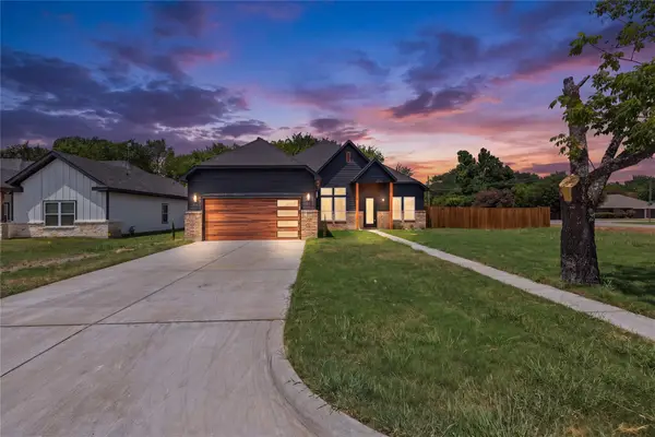 1500 Deer Trail, Commerce, TX 75428