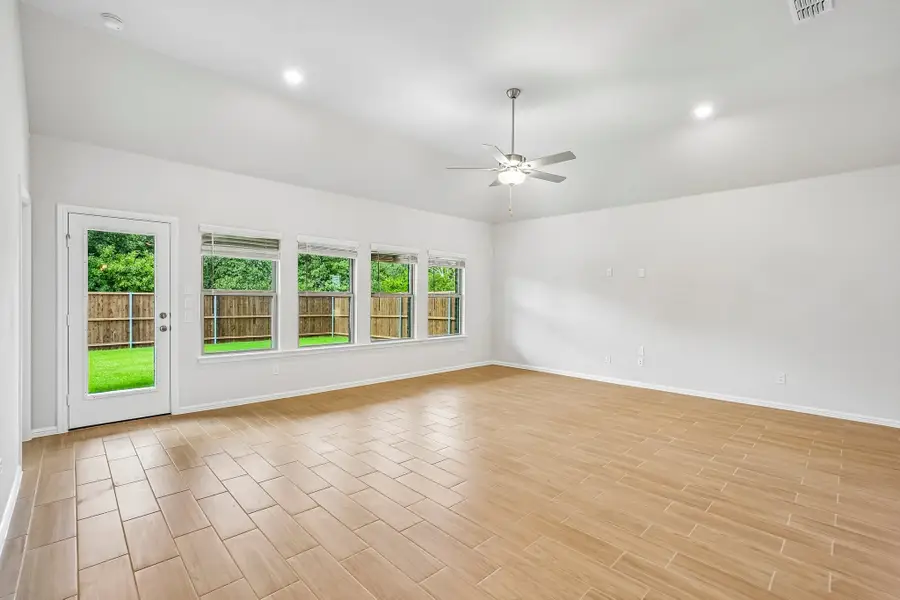 3205 Royal Forest Drive, Denton, TX 76208 - #2