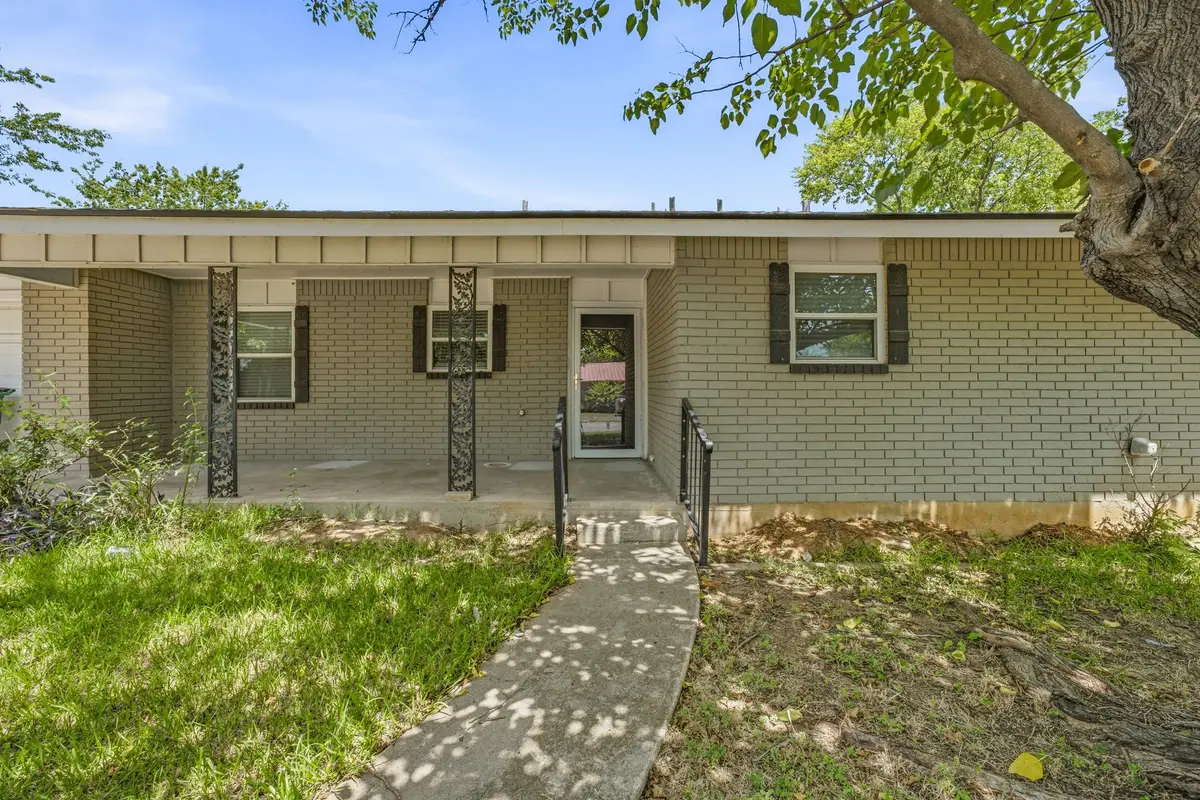 1085 W Park Street, Stephenville, TX 76401 - #1