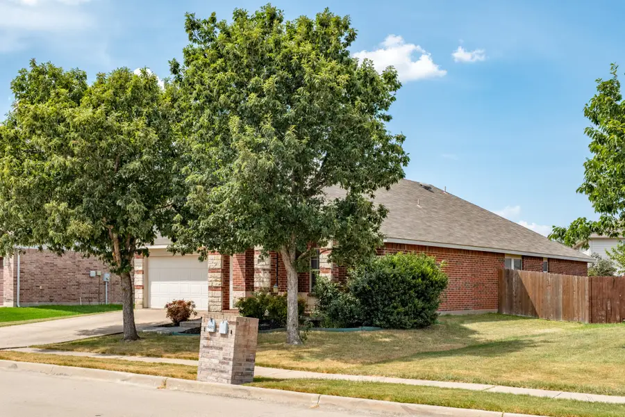 4605 Prairie Crossing Drive, Fort Worth, TX 76244 - #3
