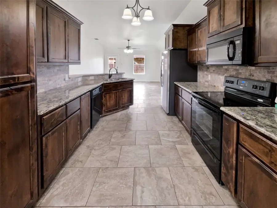 112 Halifax Circle, Palmer, TX 75152 - #2