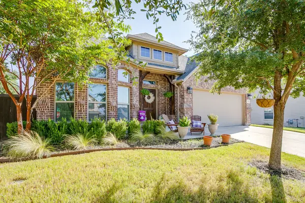11948 Carlin Drive, Fort Worth, TX 76108