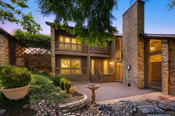 103 W Northgate Drive, Irving, TX 75062