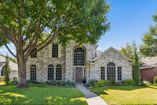 8212 Steamers Lane, Frisco, TX 75035