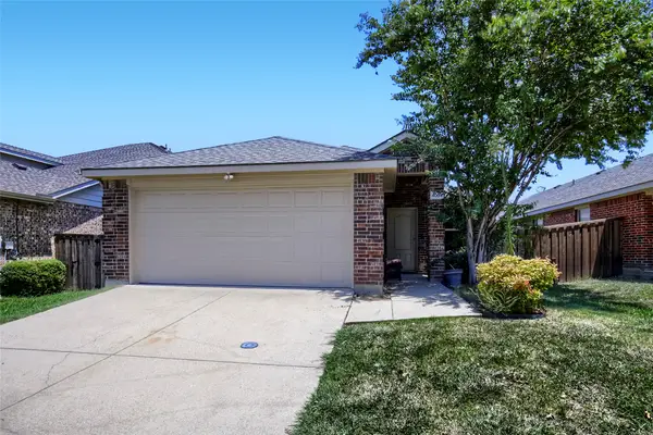 4004 Ridgetop Drive, Heartland, TX 75126