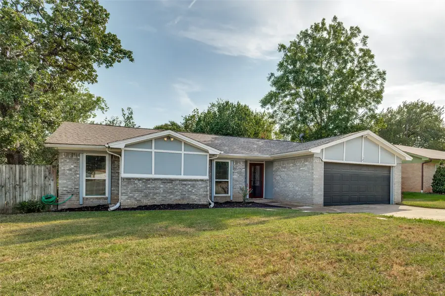 3217 Meadow Wood Lane, Bedford, TX 76021 - #2