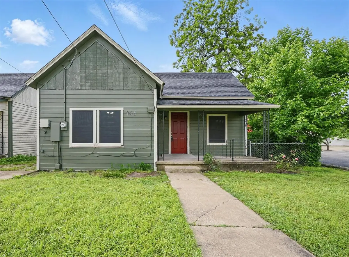 906 E Houston Street, Sherman, TX 75092 - #1