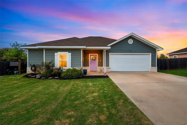 215 Greenbriar Street, Robinson, TX 76706