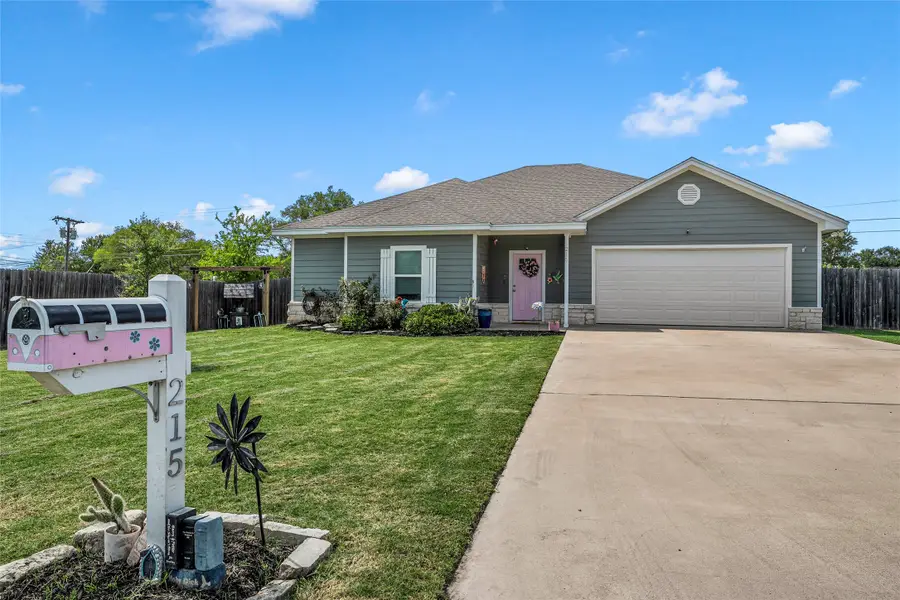 215 Greenbriar Street, Robinson, TX 76706 - #2