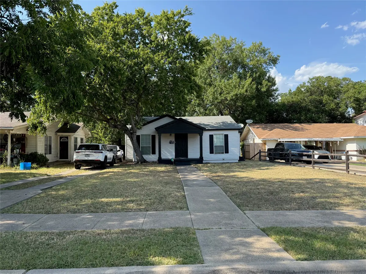 1506 Ruea Avenue, Grand Prairie, TX 75050 - #1