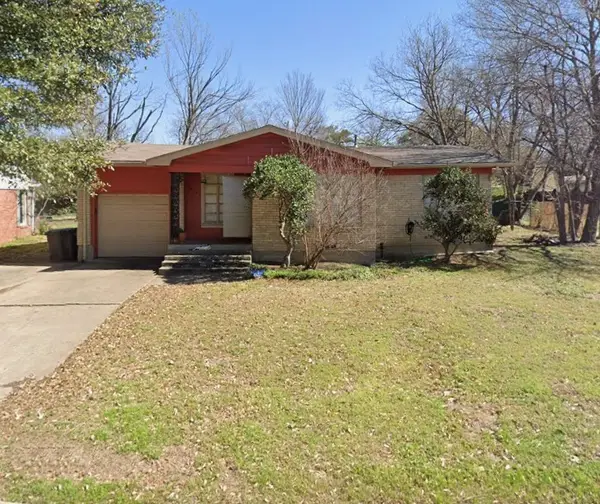 3845 W Spurgeon Street, Fort Worth, TX 76133