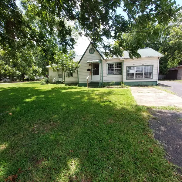 111 SE Avenue N, Idabel, OK 74745
