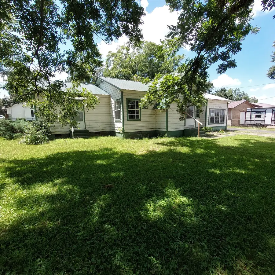 111 SE Avenue N, Idabel, OK 74745 - #2