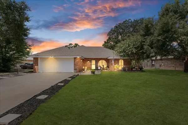 425 Legendary Lane, Gun Barrel City, TX 75156