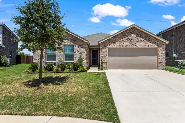 4652 Benham Drive, Fort Worth, TX 76036