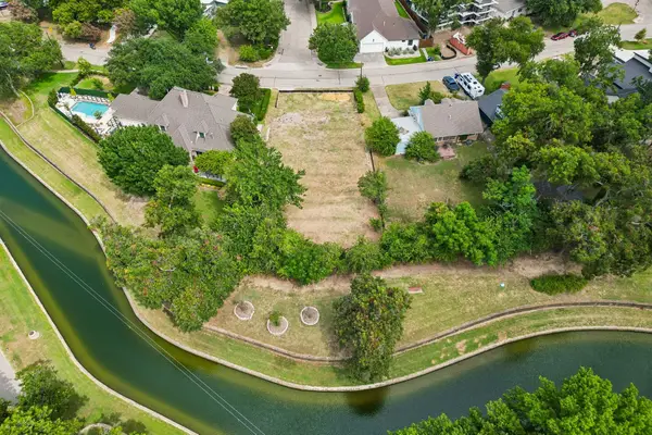 12821 Epps Field Road, Farmers Branch, TX 75234