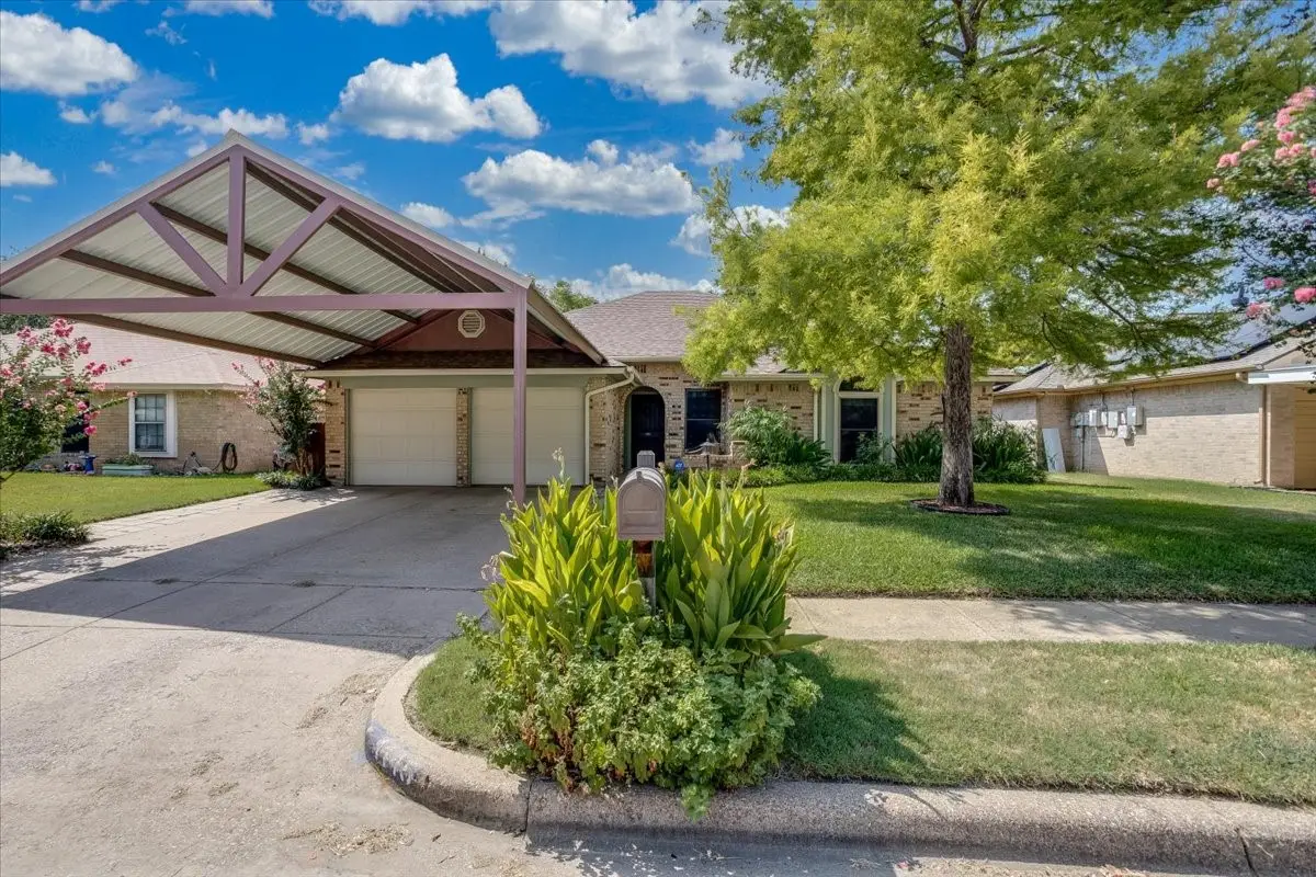 1145 W Hills Terrace, Saginaw, TX 76179 - #1