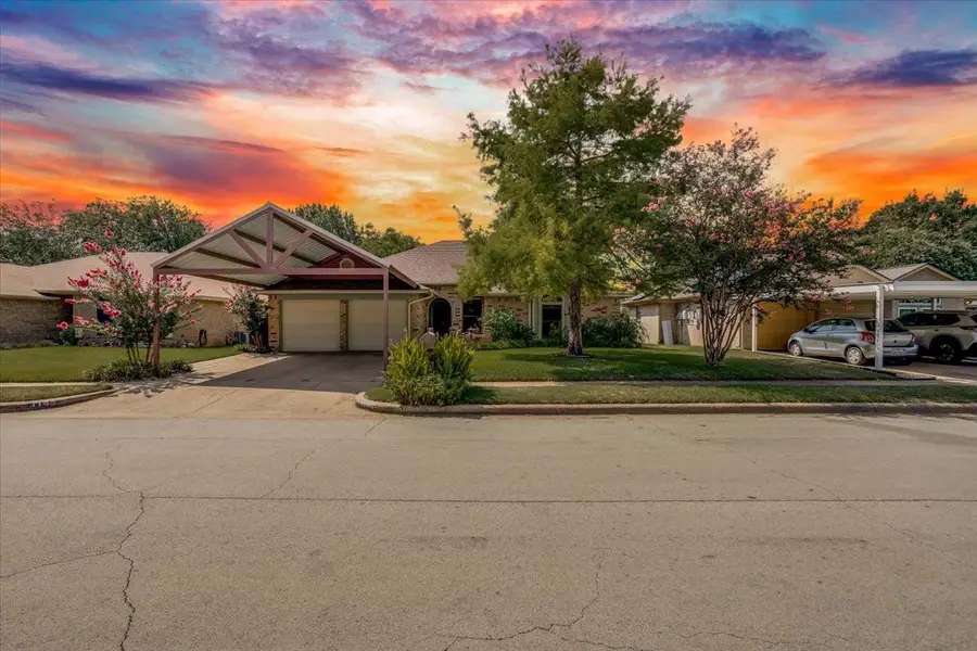 1145 W Hills Terrace, Saginaw, TX 76179 - #2