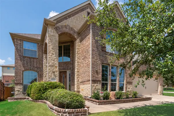419 Aylesbury Drive, Roanoke, TX 76262