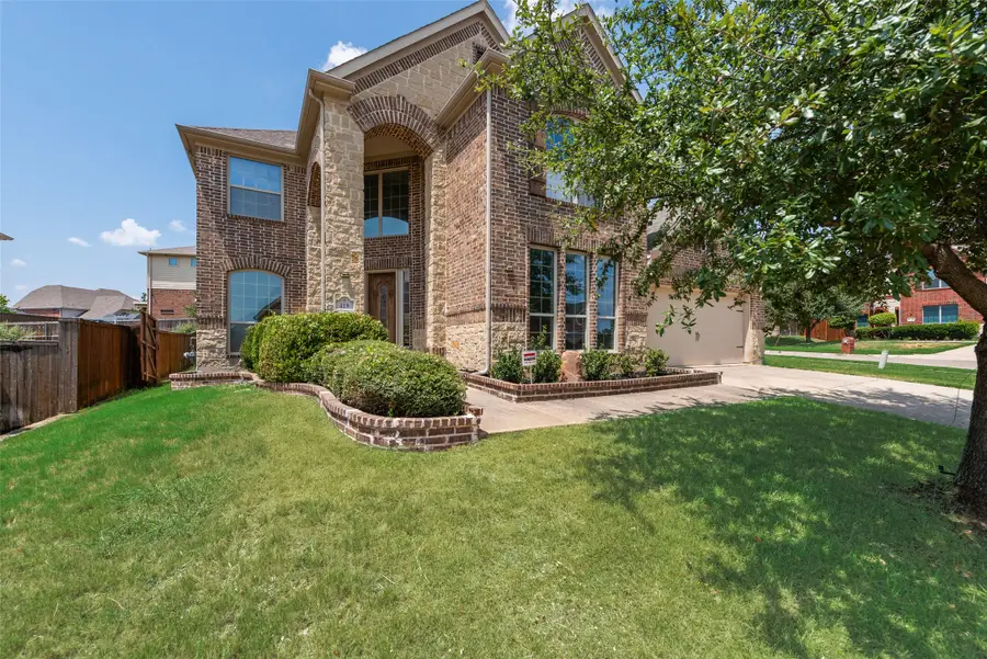419 Aylesbury Drive, Roanoke, TX 76262 - #2
