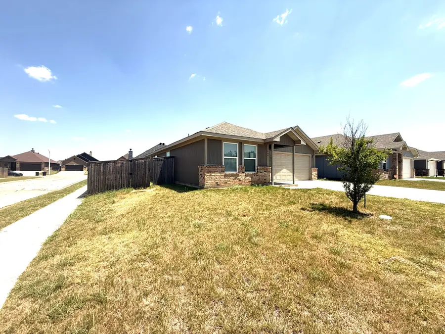 7649 Vineyard Drive, Abilene, TX 79606 - #3