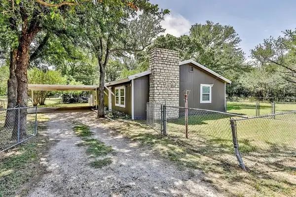 3009 Tanglewood Drive, Granbury, TX 76048