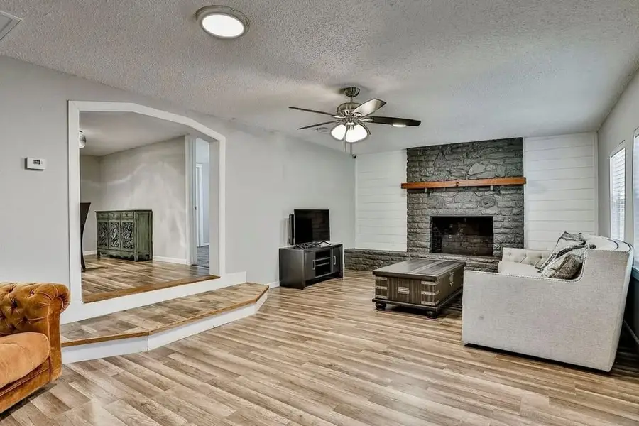 3009 Tanglewood Drive, Granbury, TX 76048 - #2