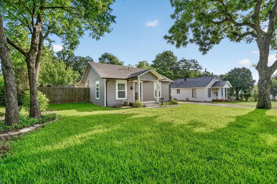 805 Houston Street, Arlington, TX 76012 - #2