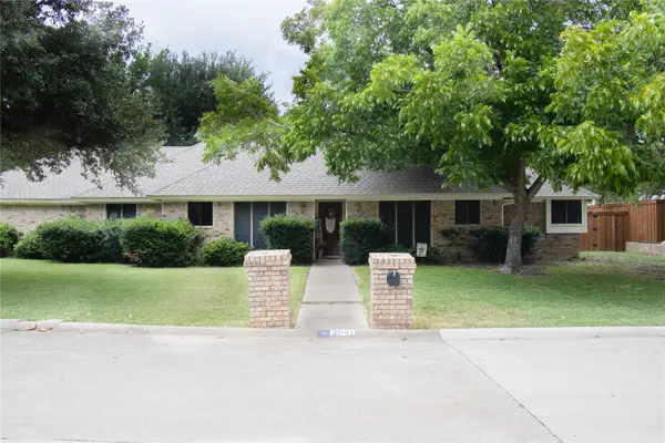 3641 Green Hollow Drive, Grand Prairie, TX 75052