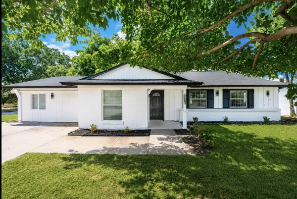 1208 Andrews Street, Arlington, TX 76011