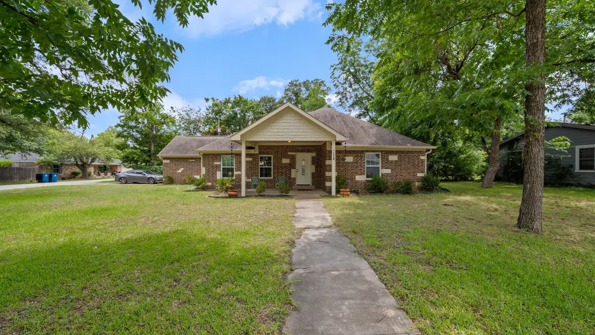 308 E 8th Street, Kaufman, TX 75142 - #1