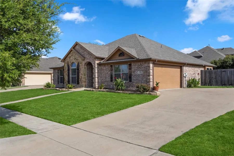 915 Sage Meadow Drive, Glenn Heights, TX 75154 - #3