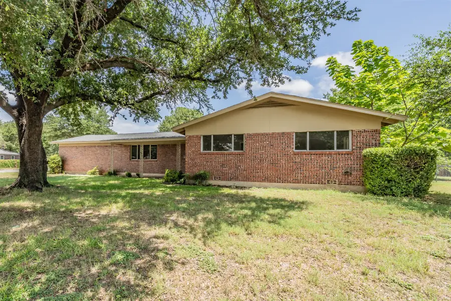 6721 Cylinda Sue Circle, North Richland Hills, TX 76180 - #2