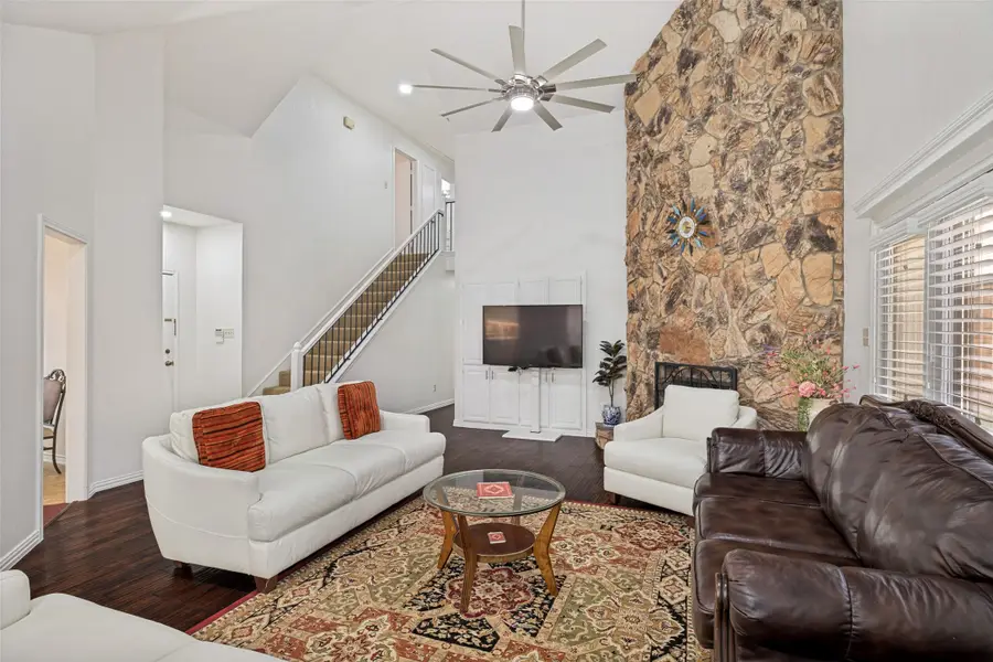 605 Woodway Lane, Richardson, TX 75081 - #2