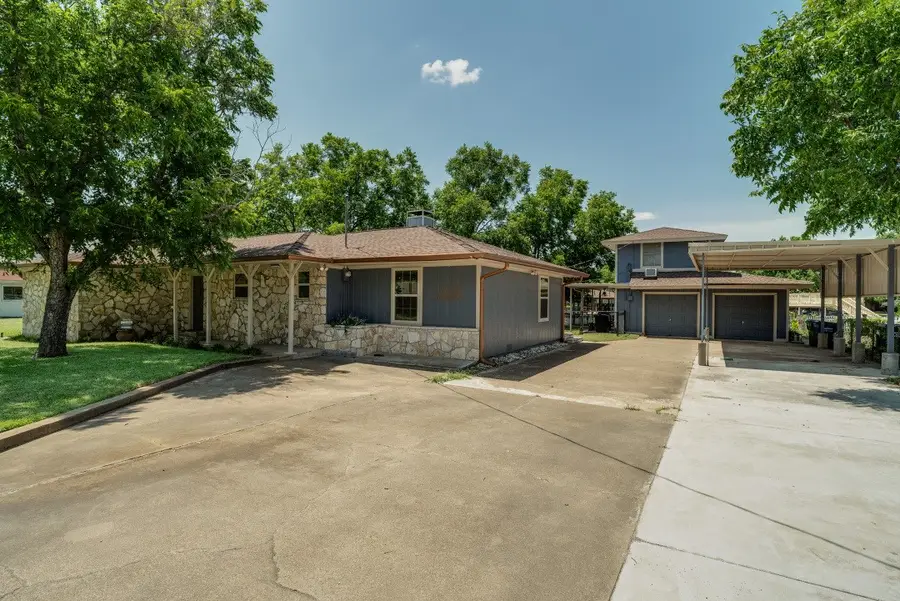 4606 E Holiday Estates Court, Granbury, TX 76049 - #2
