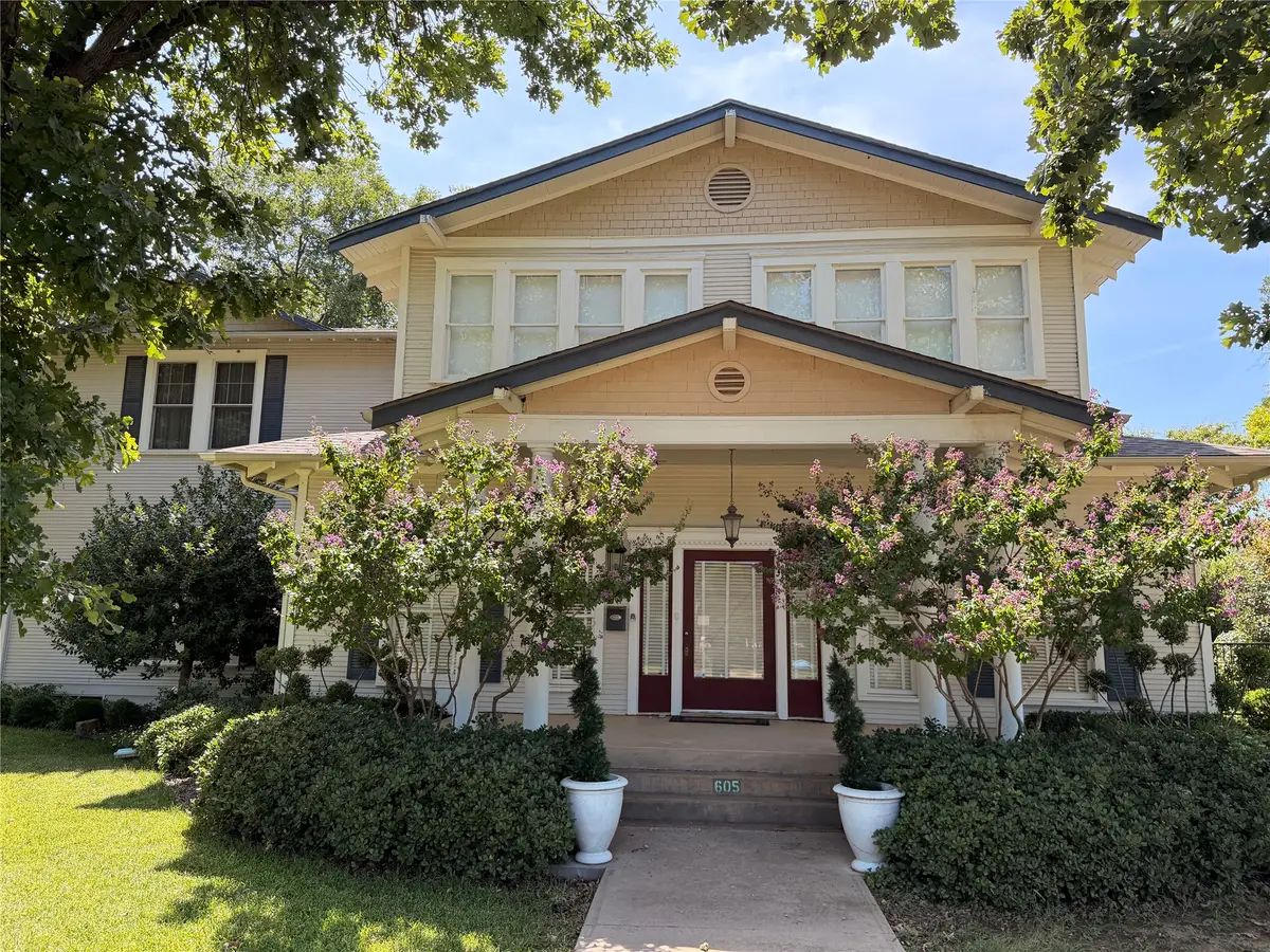 605 S Seaman Street, Eastland, TX 76448 - #1