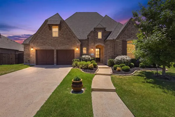10813 Sycamore Falls Drive, Flower Mound, TX 76226