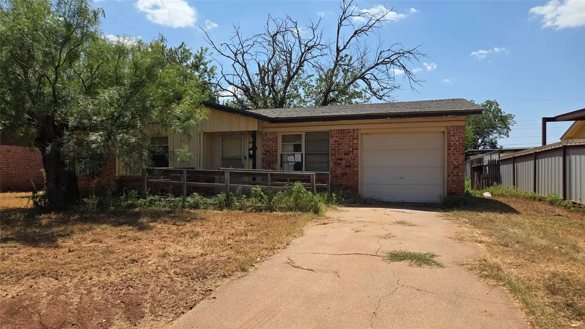 2150 Bridge Avenue, Abilene, TX 79603 - #1