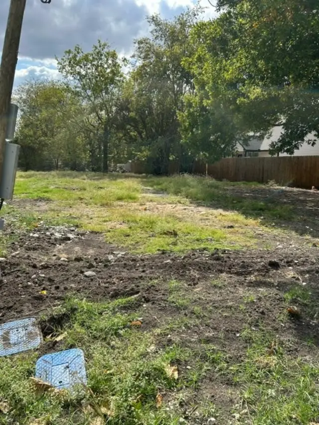 402 E Bonham Street, Tom Bean, TX 75491 - #3