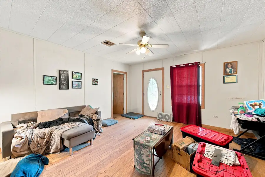 405 NE 4th Street, Hubbard, TX 76648 - #3