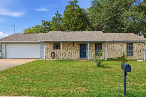 108 Brenda Dr., Mt Pleasant, TX 75455